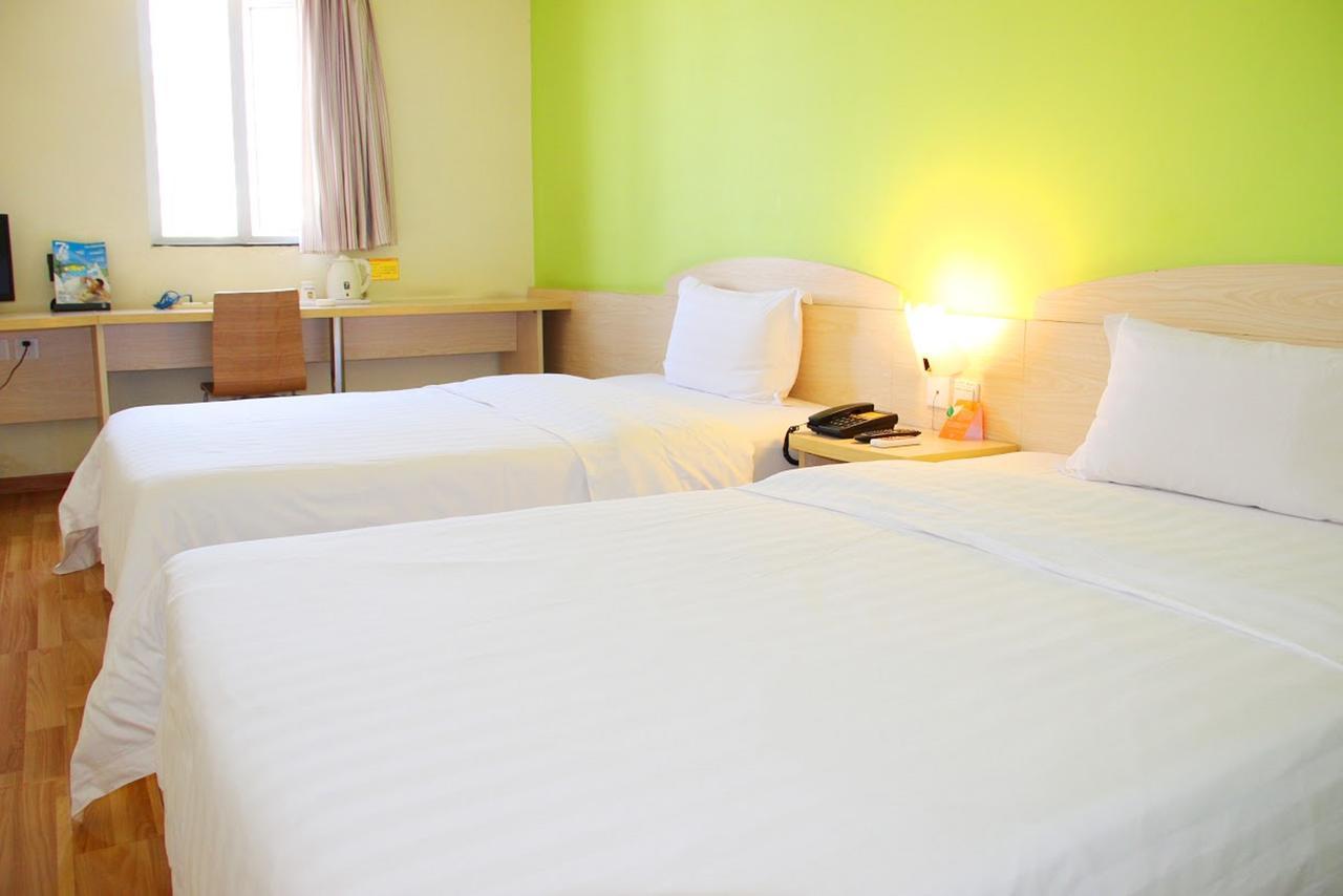 7Days Inn Foshan Shunde Ronggui Xiao Huangpu ภายนอก รูปภาพ